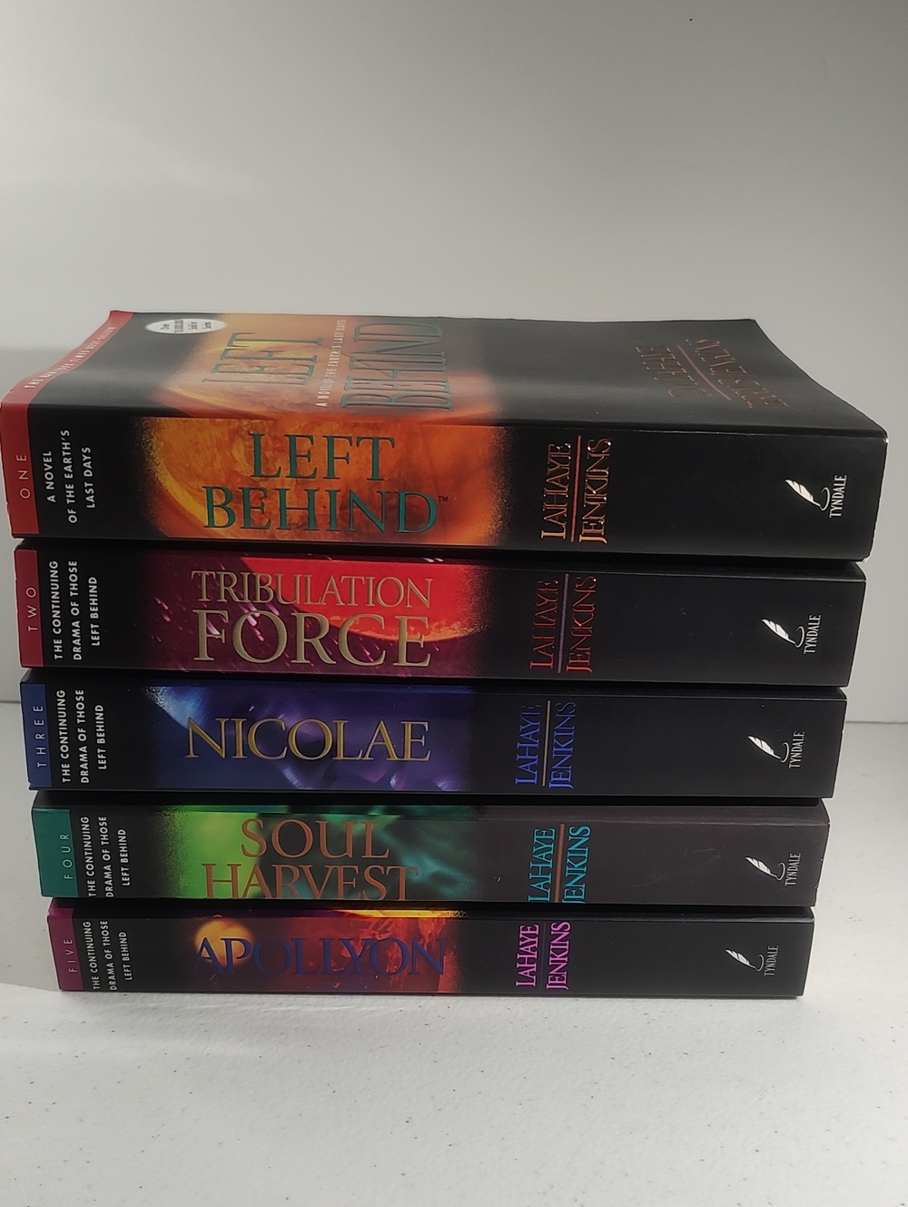 Left Behind Series - First 5 Books In Good Used Condition, Trade Paperbacks - Picture 2 of 16